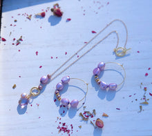 Load image into Gallery viewer, Petite Lilac Pearl Melange Necklace
